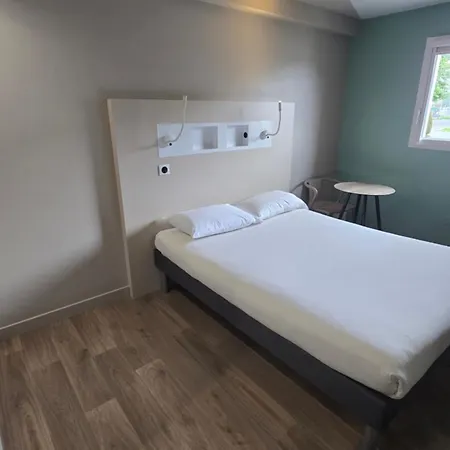 Ibis Budget Charles De Gaulle Hotel 3*