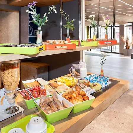 Ibis Budget Charles De Gaulle Hotel 3*
