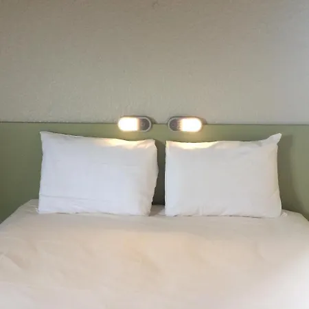 Ibis Budget Goussainville Charles De Gaulle Hotel 3*
